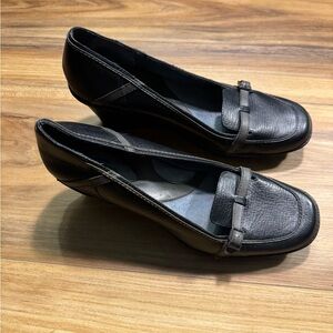 Clarks artisan collection Black Leather Women's Heels